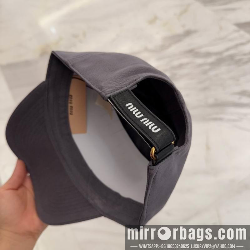 Miumiu Hat dx35