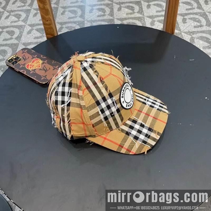 Burberry Hat 030717