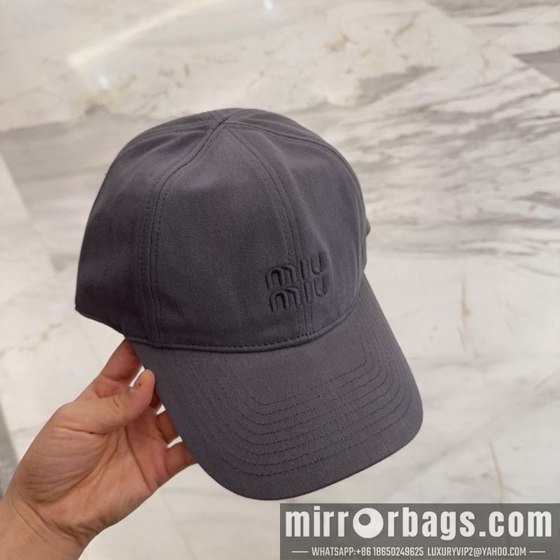 Miumiu Hat dx35