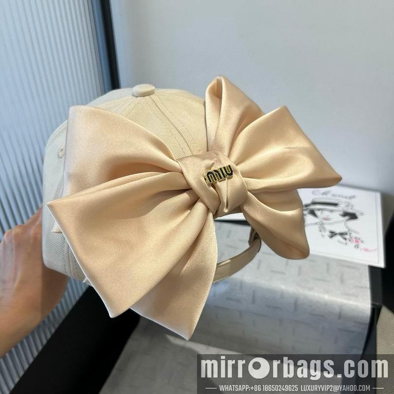 Miumiu Hat dx06