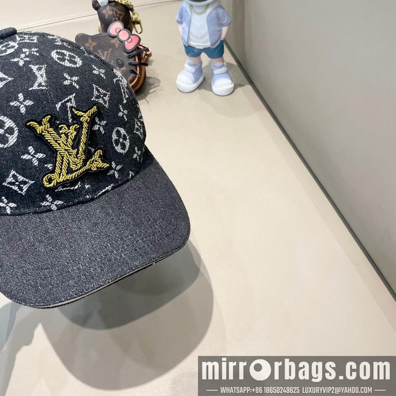 LV Hat 081804