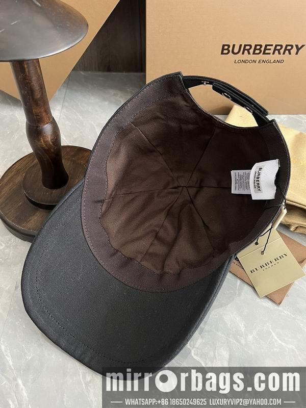 Burberry Hat dx40