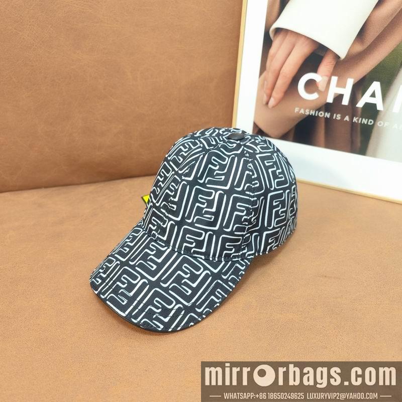 Fendi Hat dx43