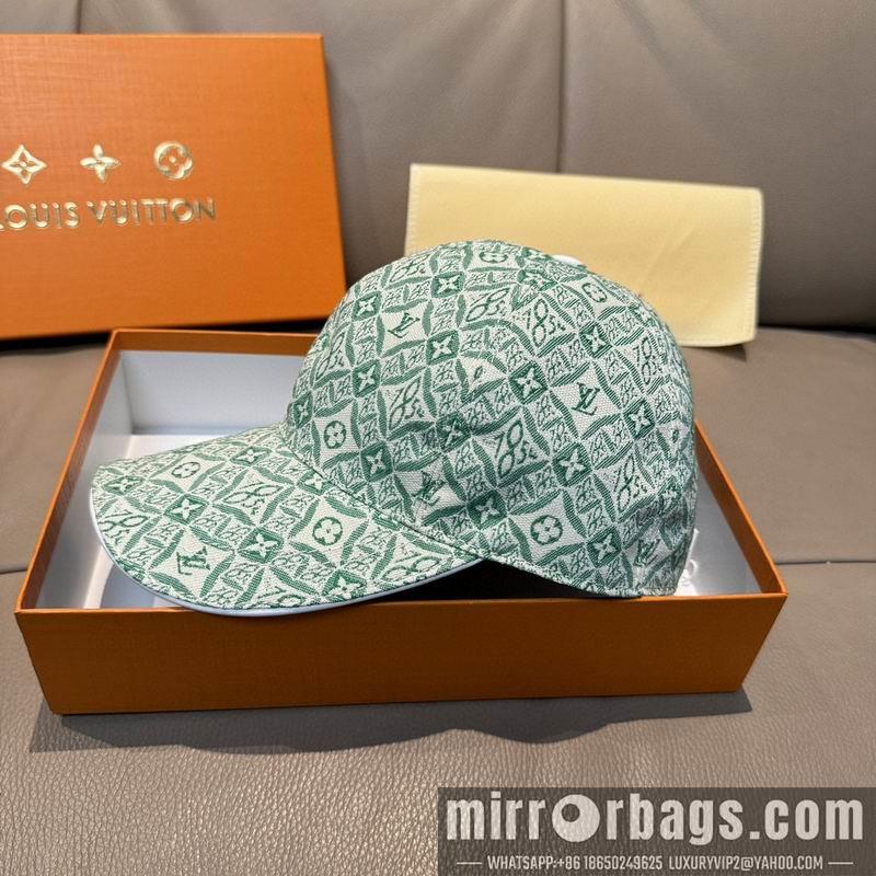LV Hat dx121