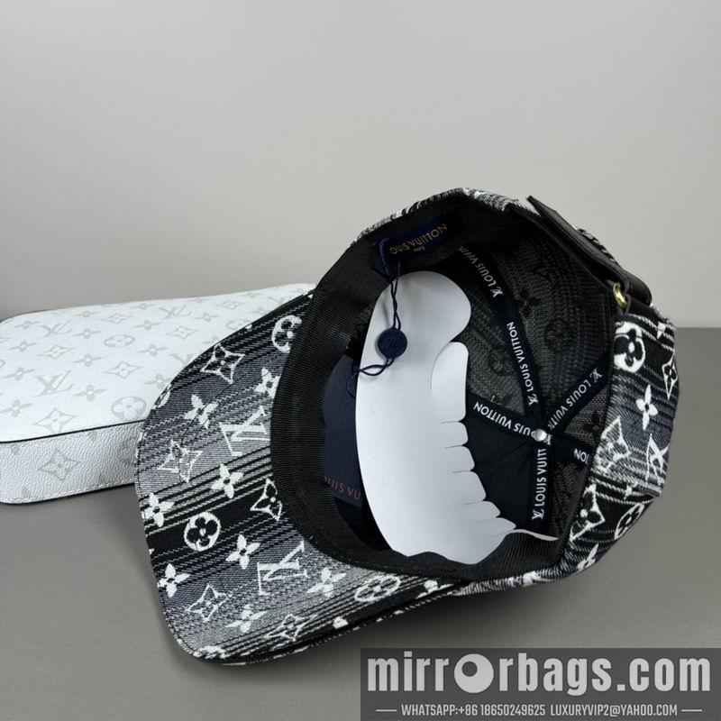 LV Hat dx72