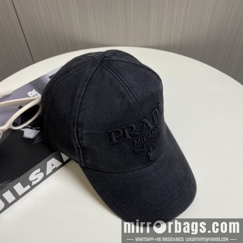 Prada Hat 010601