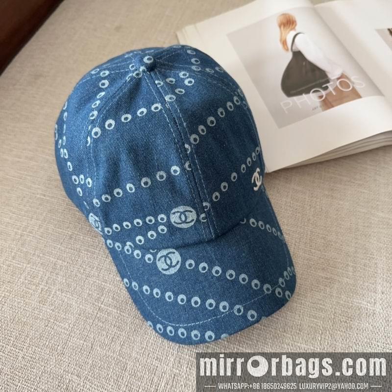 Chanel Hat dx17