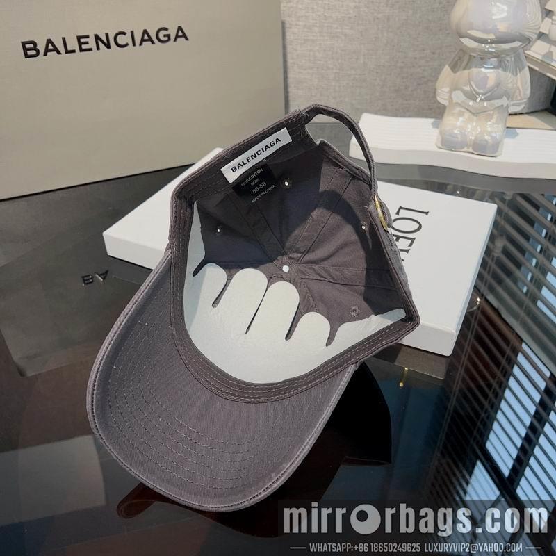 Balenciaga Hat dx05