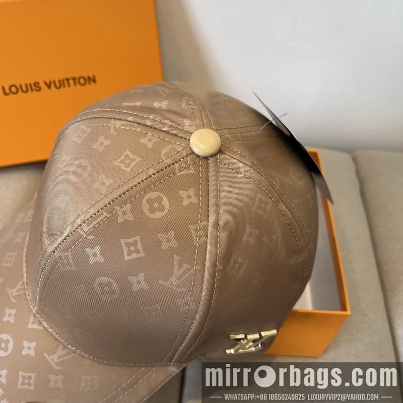 LV Hat dx67