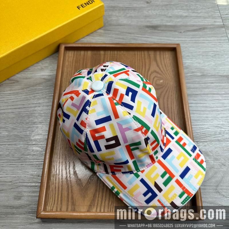 Fendi Hat dx104