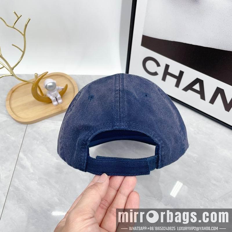 Balenciaga Hat dx50