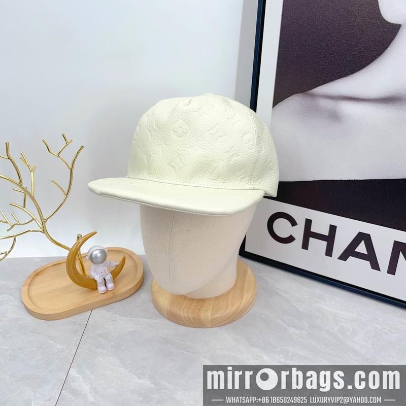 LV Hat dx155