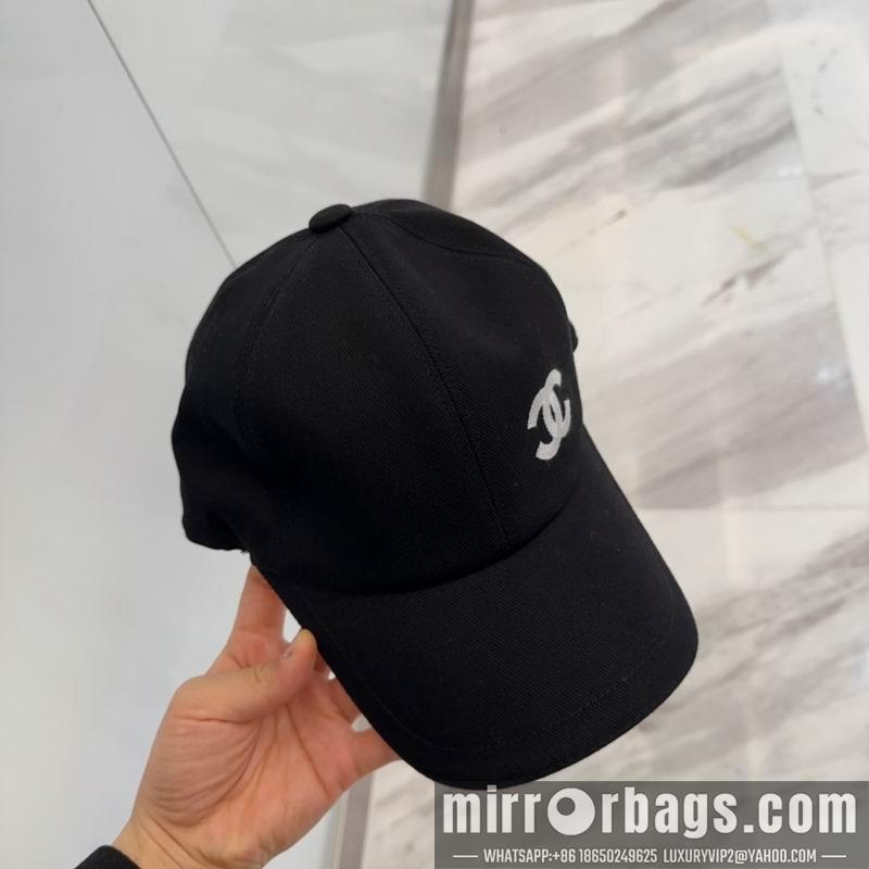 Chanel Hat dx40