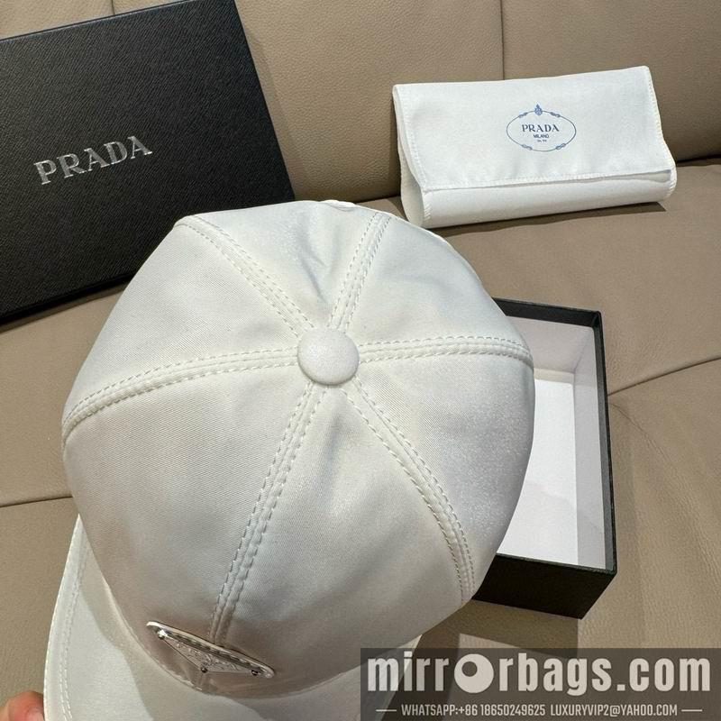Prada Hat dx71
