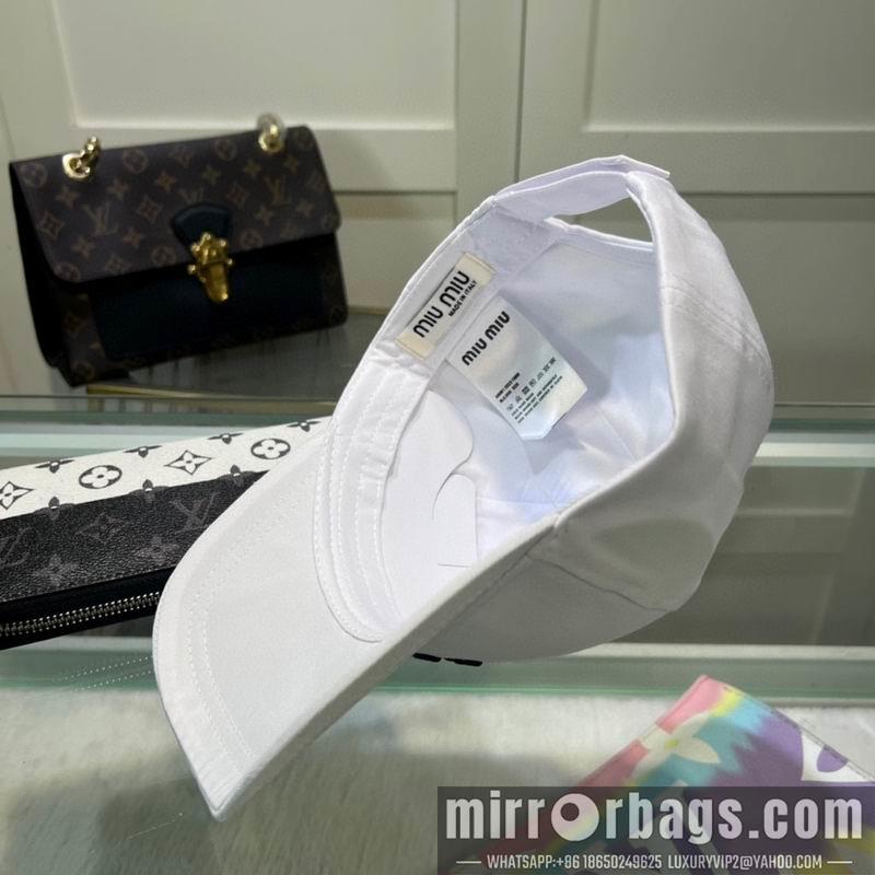 Miumiu Hat dx49
