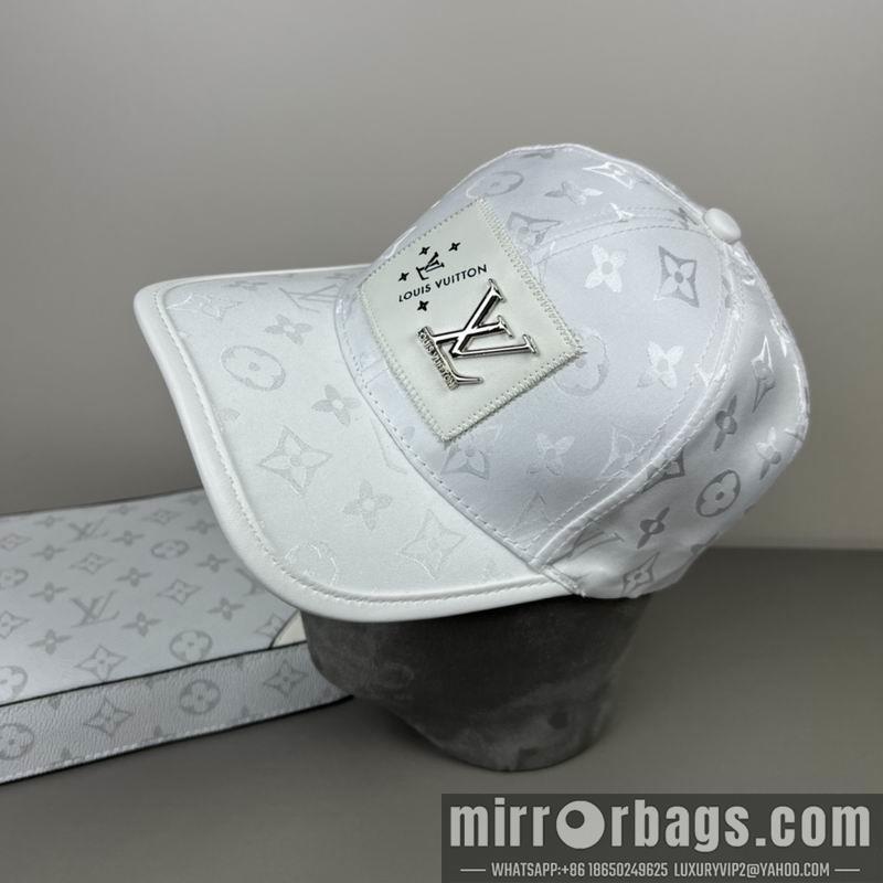 LV Hat dx64