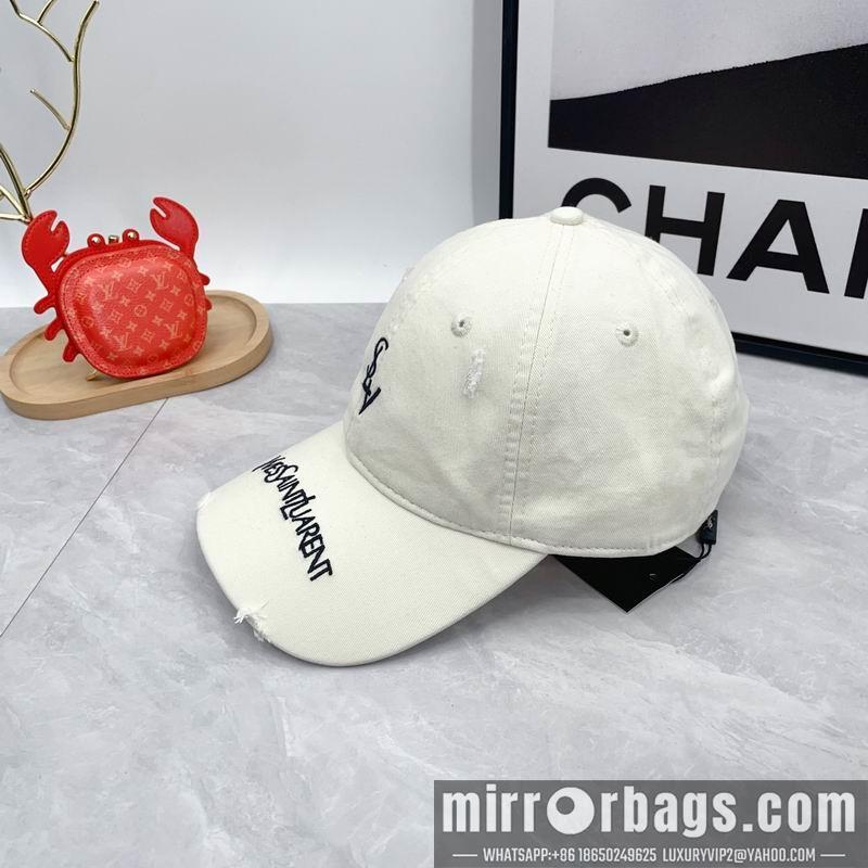 YSL Hat dx32