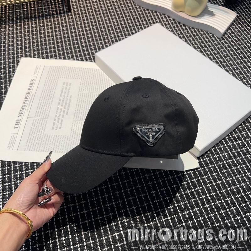 Prada Hat dx01