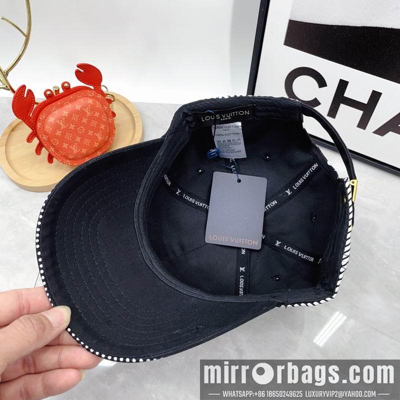 LV Hat dx22