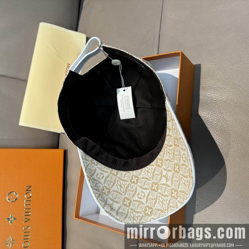 LV Hat dx121