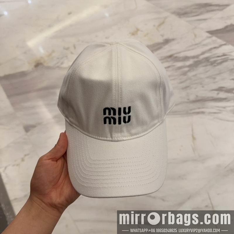 Miumiu Hat dx35
