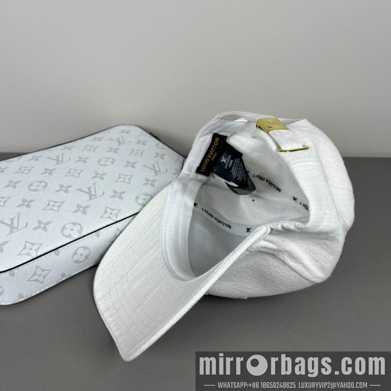 LV Hat dx61
