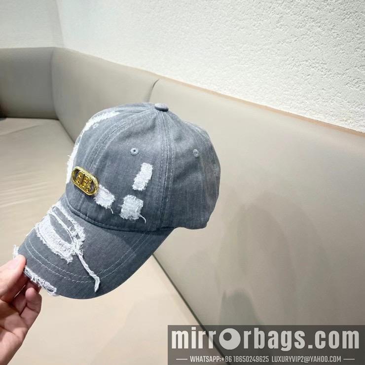 Balenciaga Hat 032002