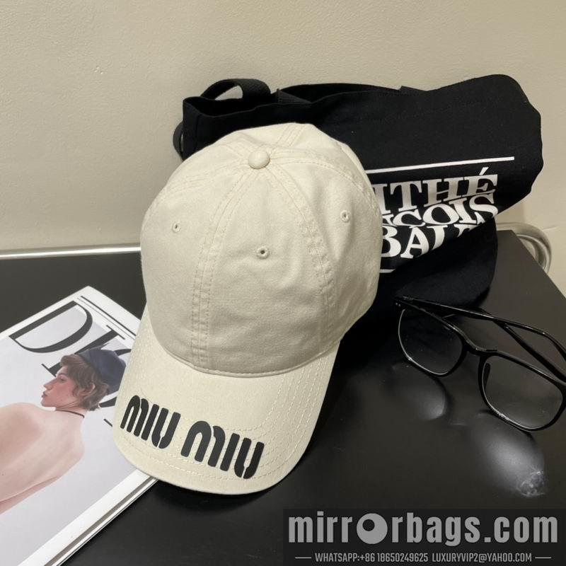 MiuMiu Hat 042701