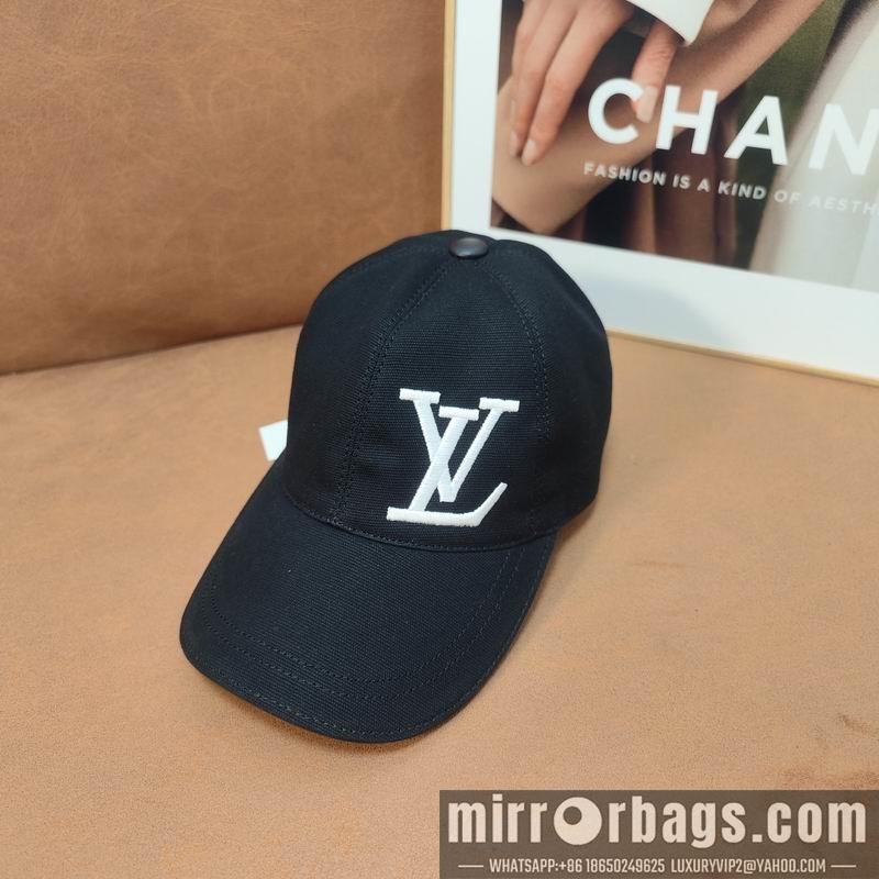LV Hat dx82