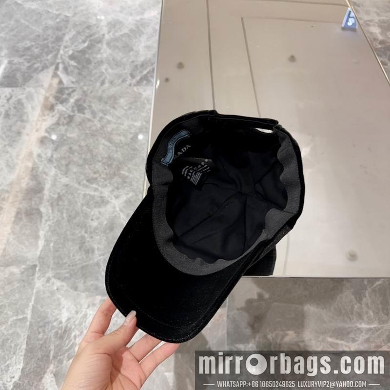Prada Hat dx49