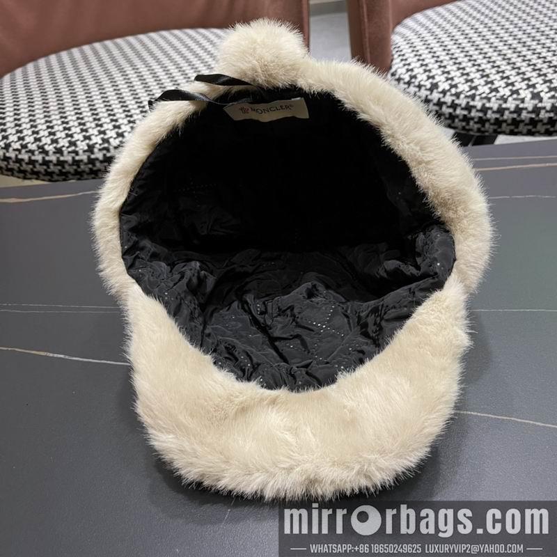 Moncler Hat 092201