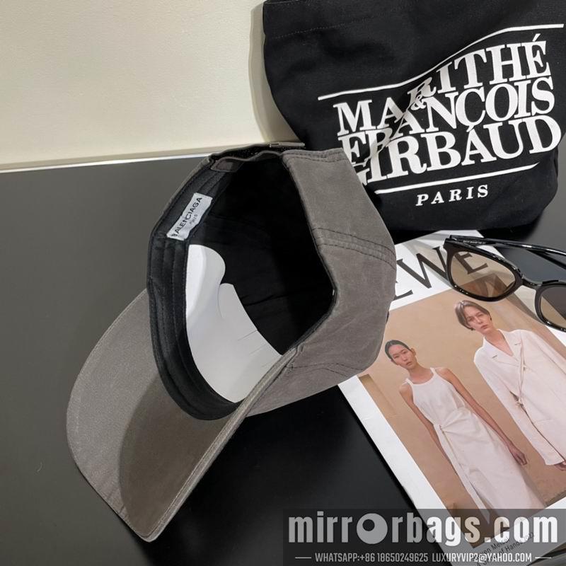 Balenciaga Hat 042601