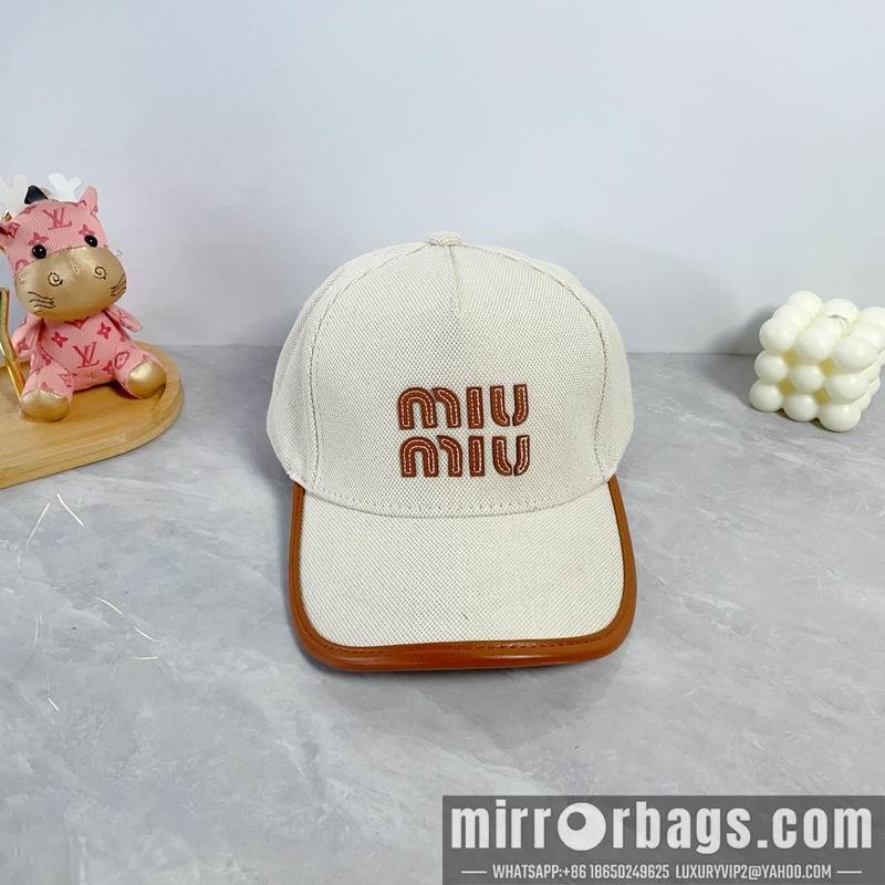 Miumiu Hat dx59