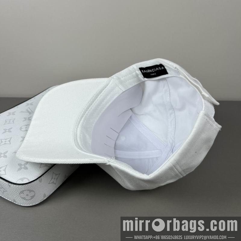 Balenciaga Hat dx06
