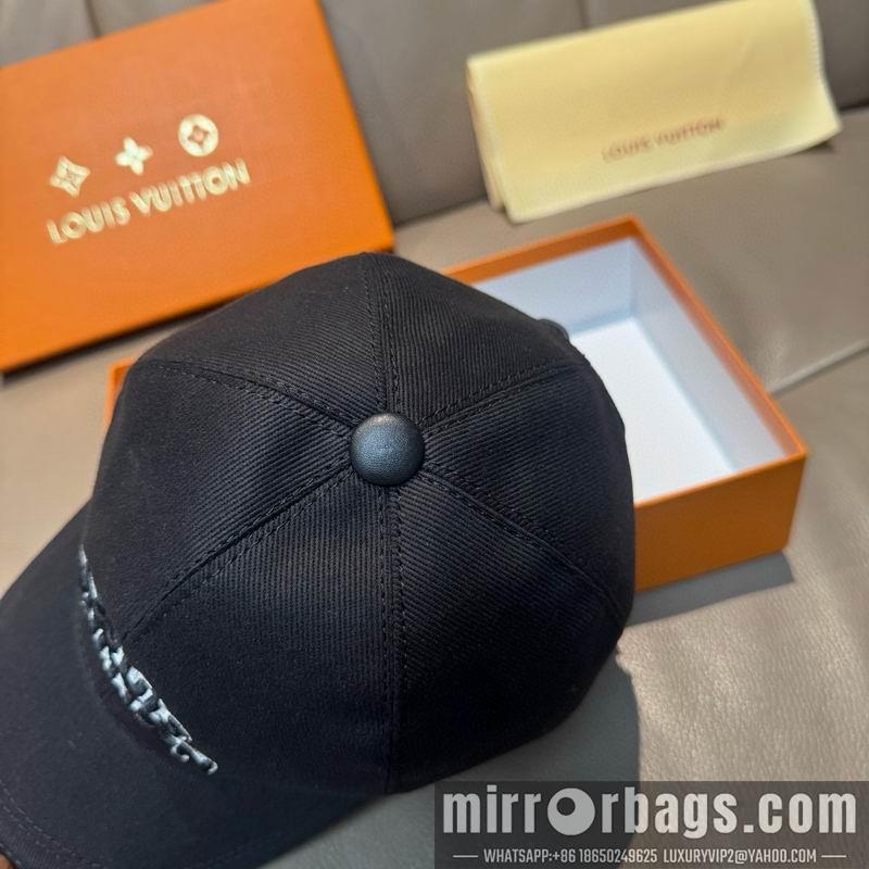 LV Hat dx167