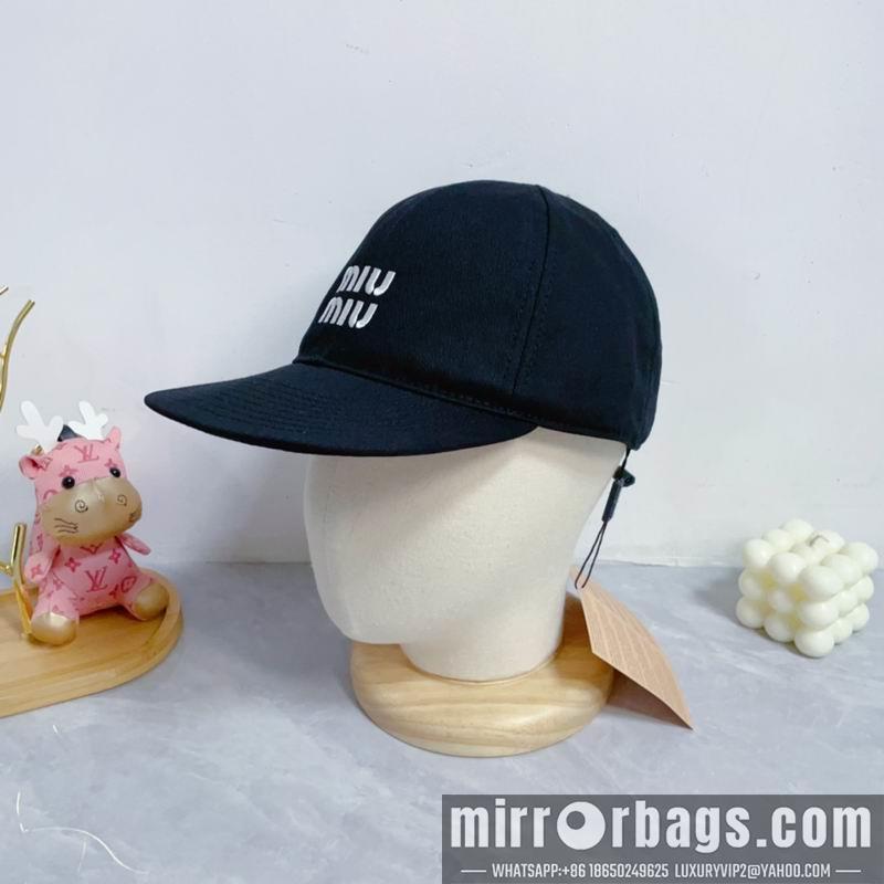 Miumiu Hat dx30