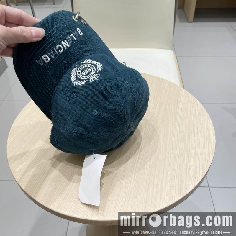 Balenciaga Hat 032001