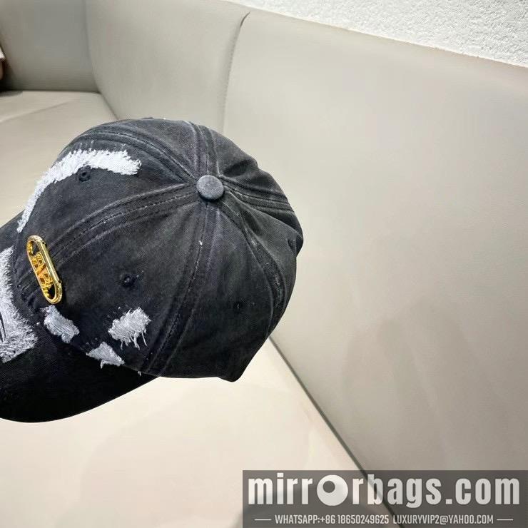 Balenciaga Hat 032002