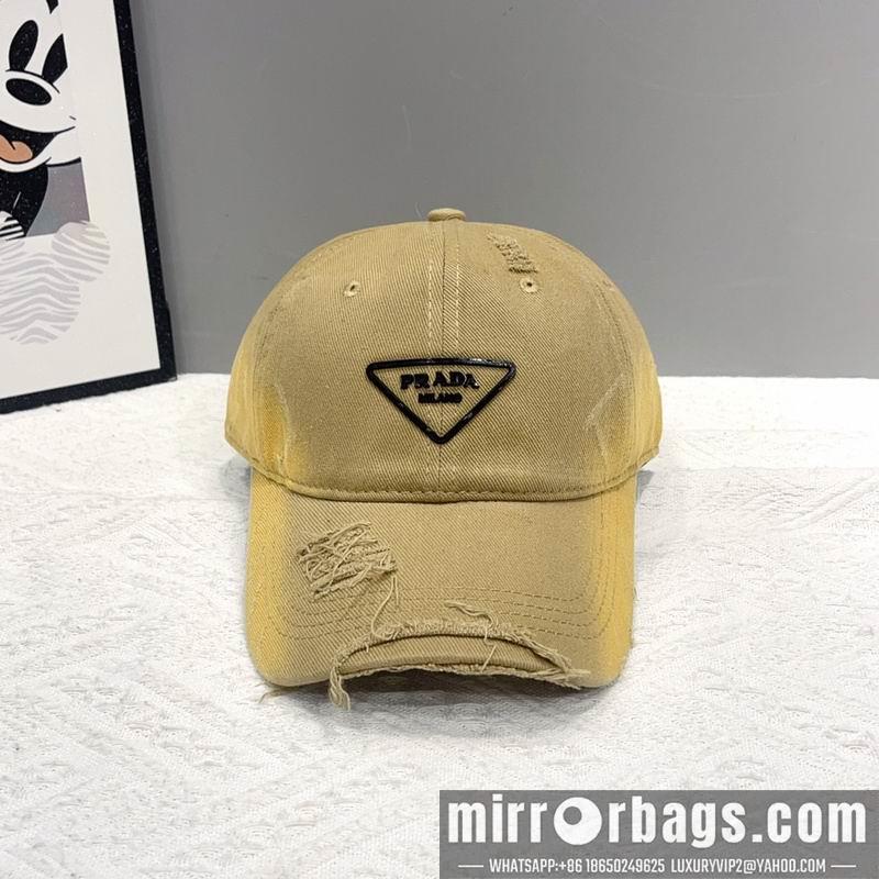 Prada Hat hm03