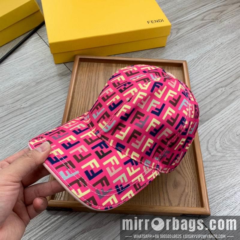Fendi Hat dx105