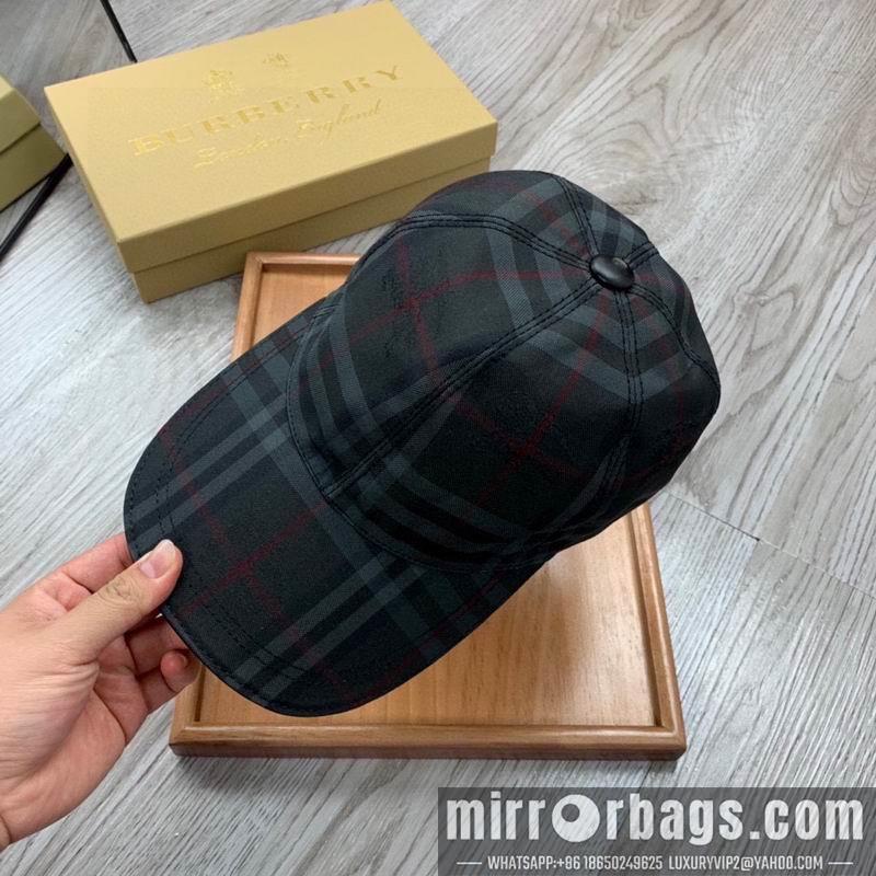 Burberry Hat32