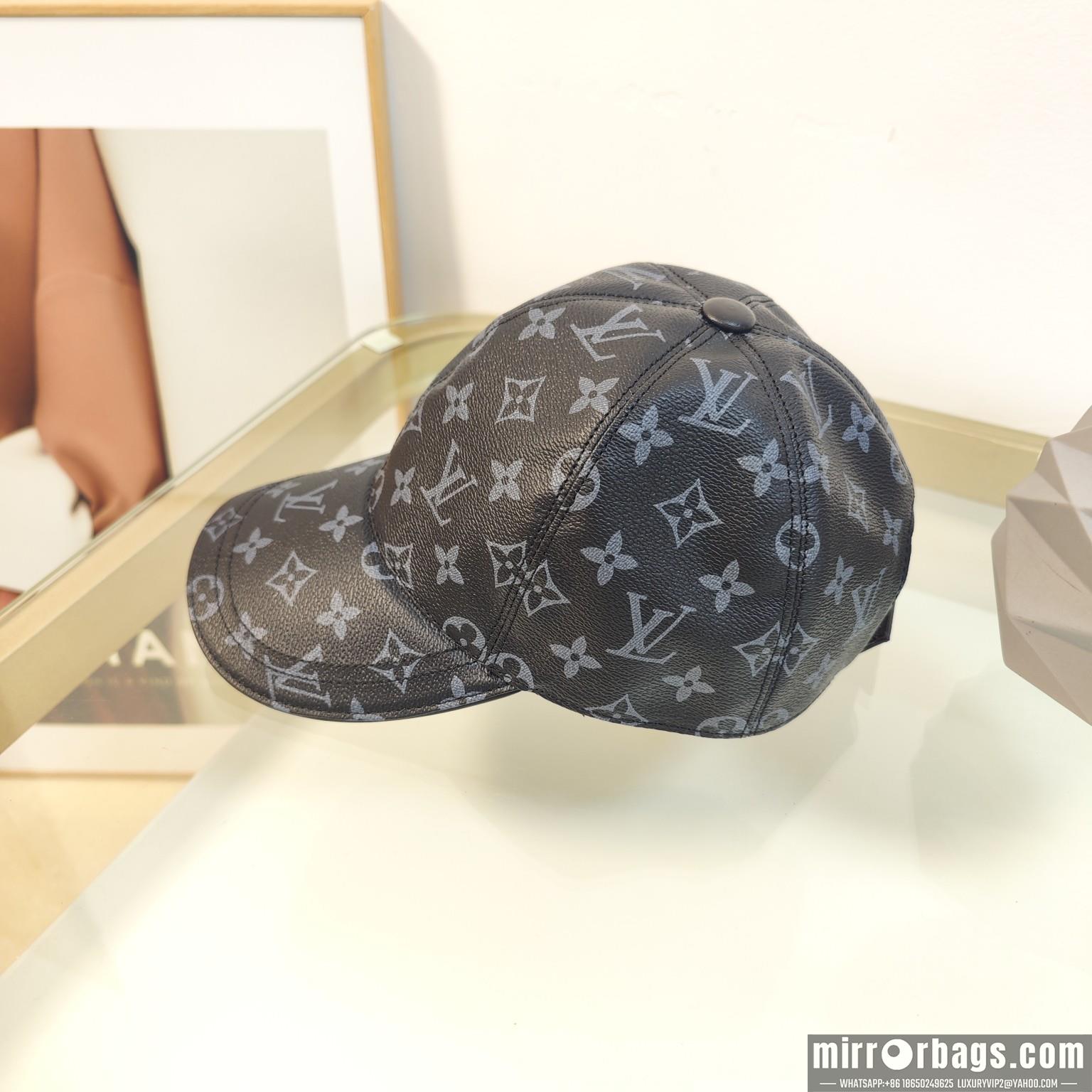 LV Hat dx121