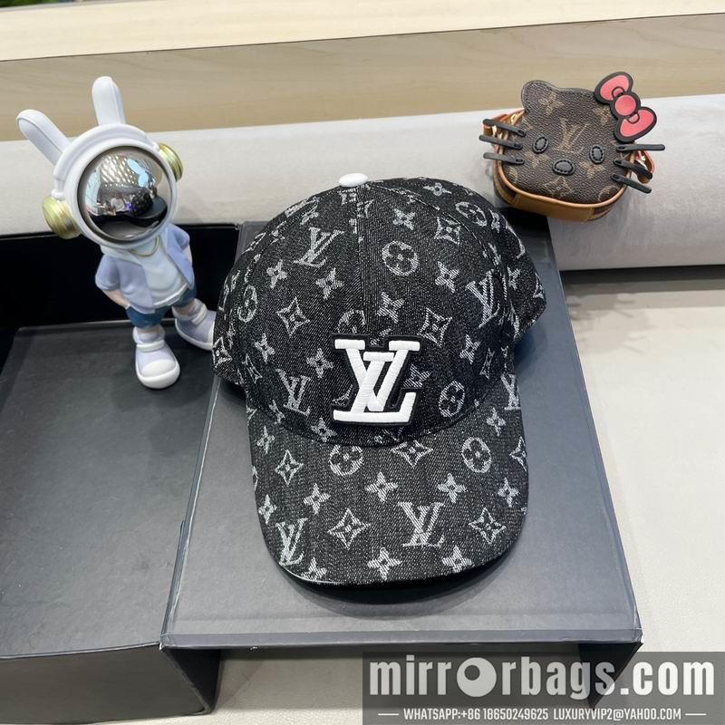 LV Hat 082601