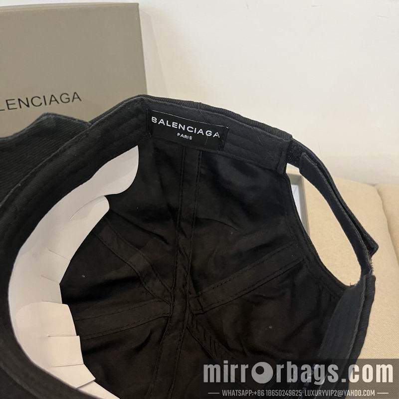 Balenciaga Hat dx59