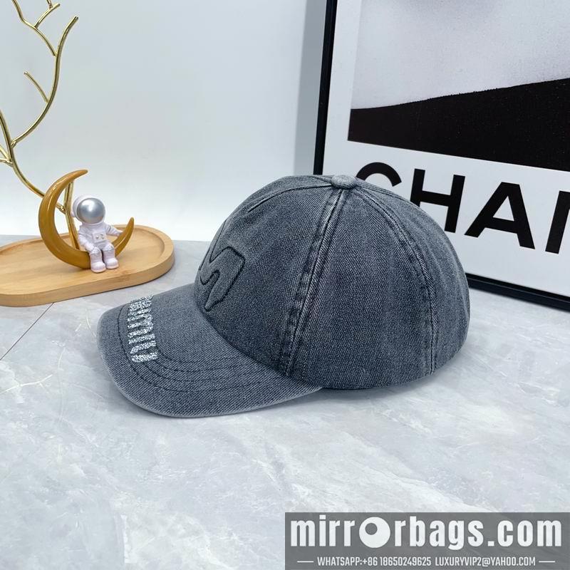 Miumiu Hat dx21