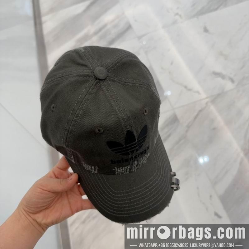 Balenciaga Hat dx78
