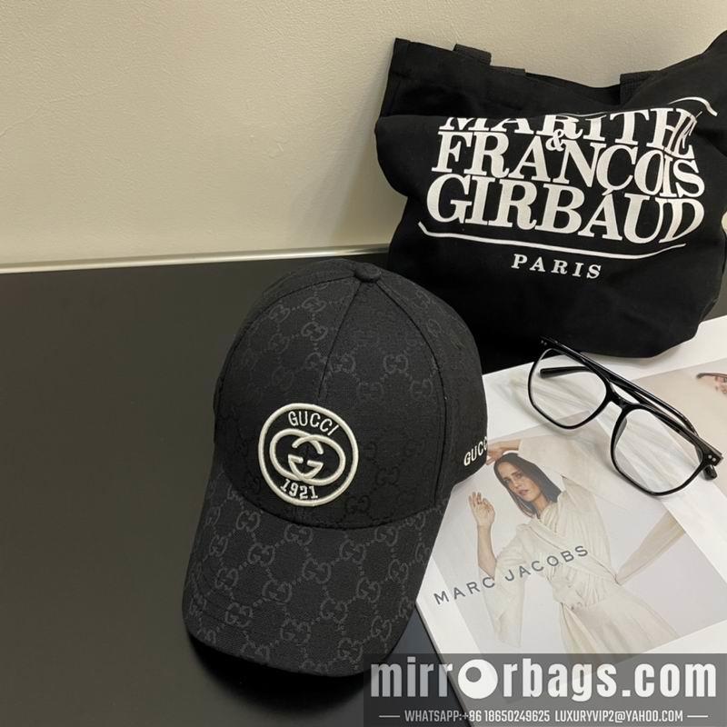 Gucci Hat dx30