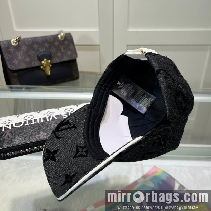 LV Hat 042806