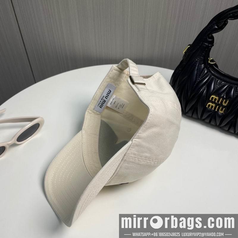 Miumiu Hat 030966