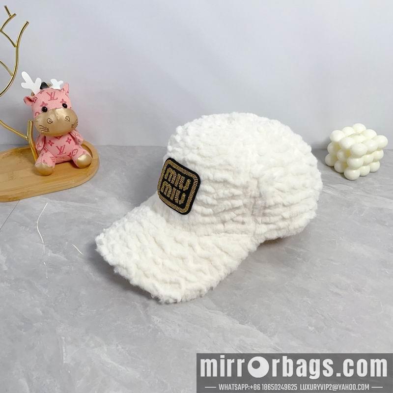 Miumiu Hat dx66